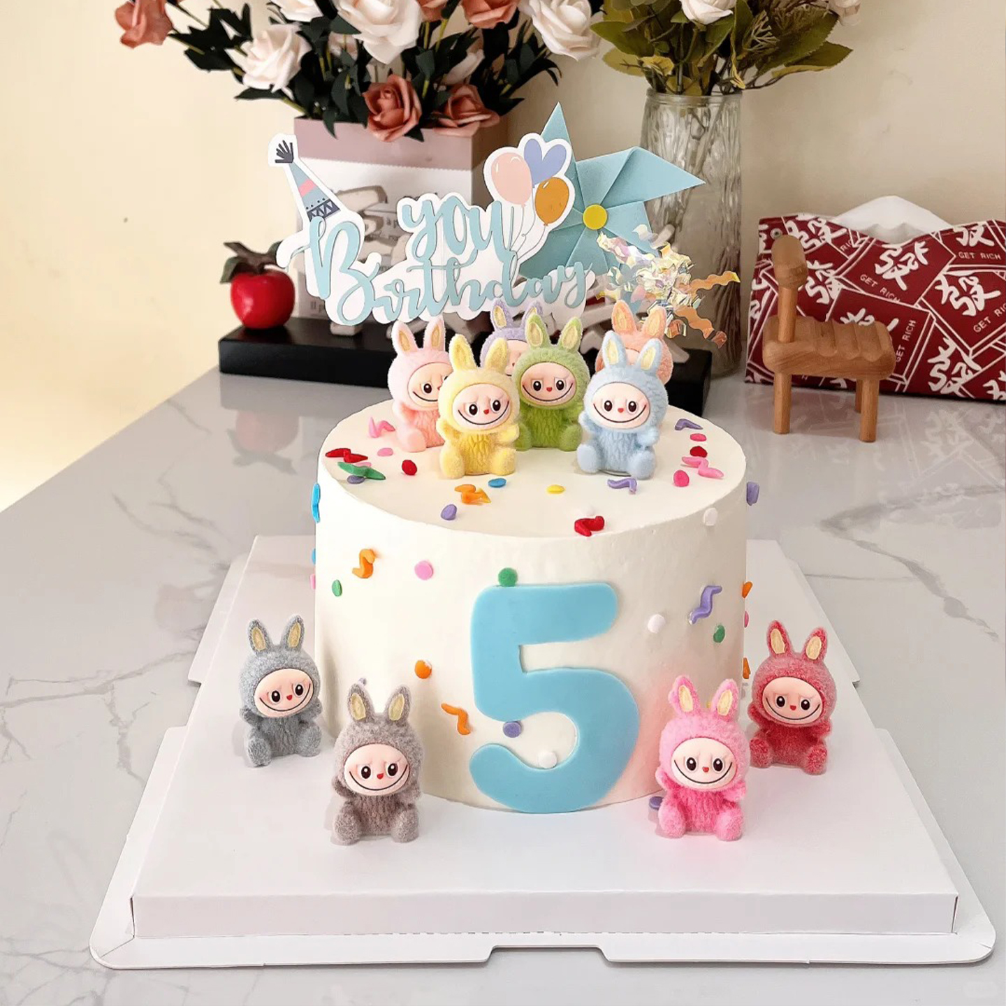 网红Labubu拉布布蛋糕装饰软胶小兔头摆件儿童生日气球彩虹插件