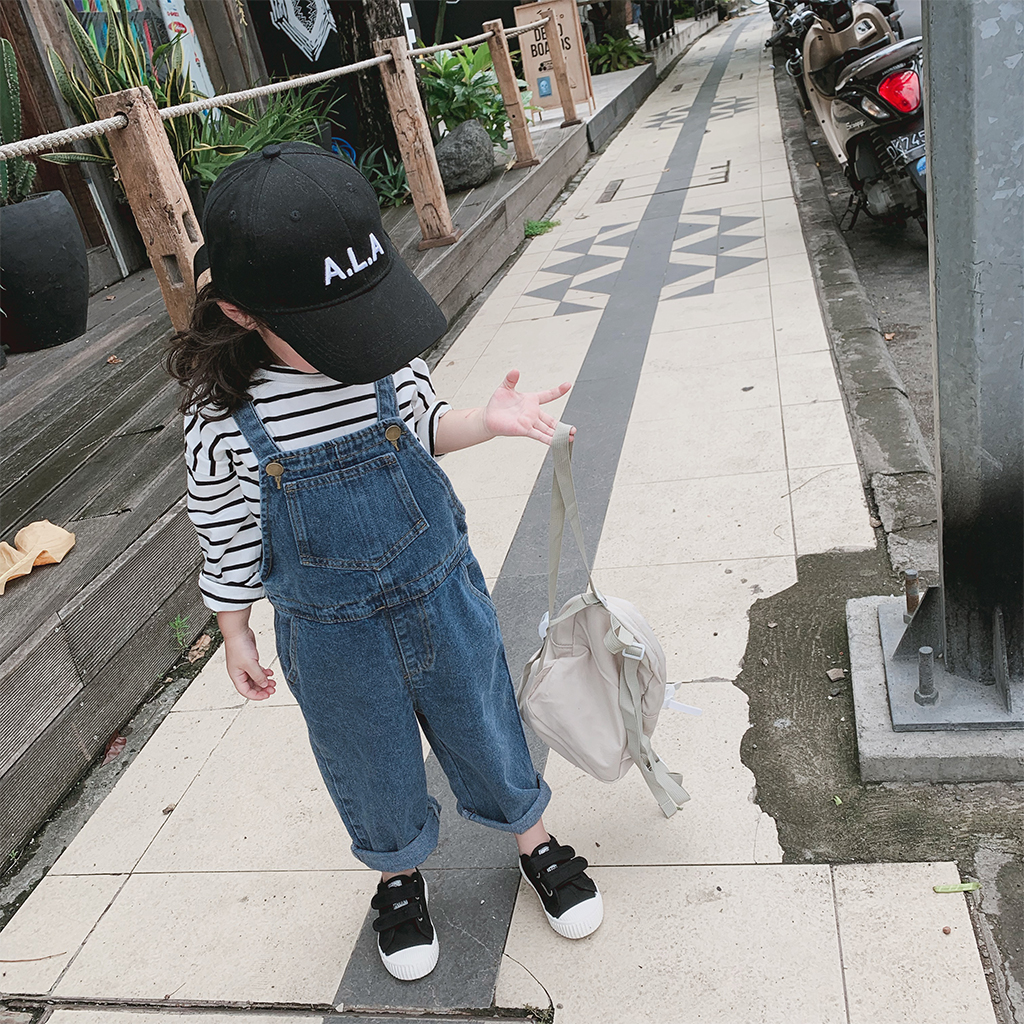史豌豆女童裤子2019春季新款休闲裤韩版洋气中性风牛仔背带裤