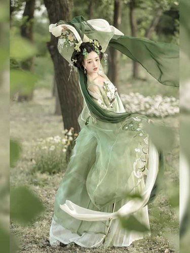 汉服重工刺绣日常超仙国风诃子裙