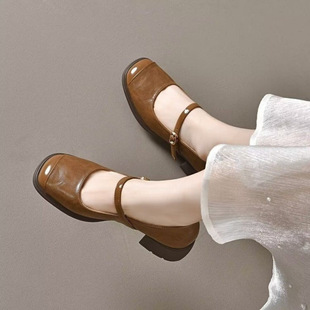 胖东来2024新款 中跟一字 浅口单鞋 女夏真皮方头复古粗跟春秋小皮鞋