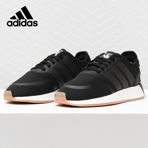 adidas/阿迪达斯正品休闲板鞋