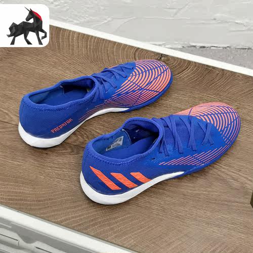 Adidas/阿迪达斯碎钉足球鞋
