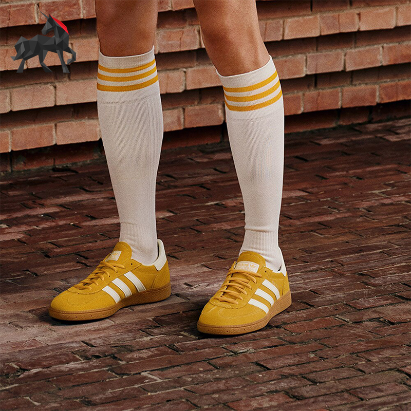 阿迪达斯男女复古运动板鞋