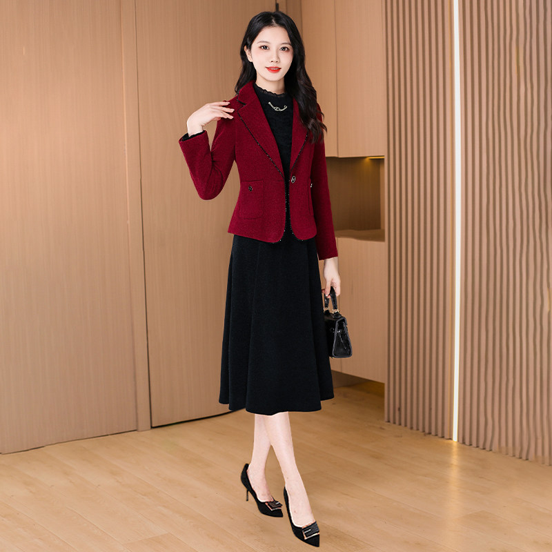 连衣裙长袖高档婚宴礼服