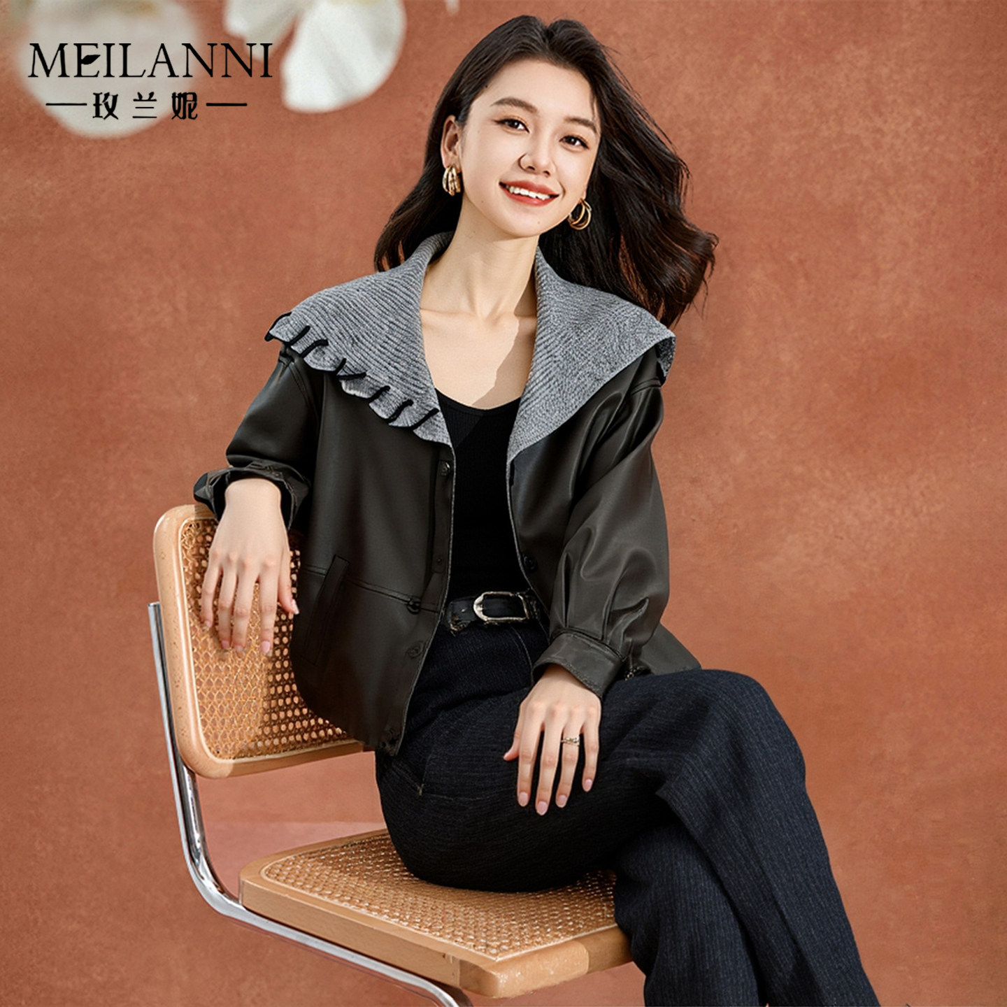 翻领皮衣外套女士春秋今年流行爆款小个子短款皮夹克上衣妈妈香风