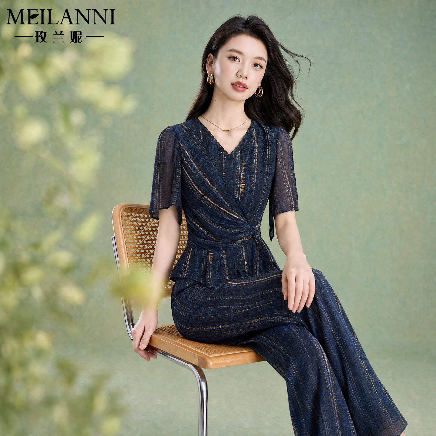 杭州高端品牌两件套装2026新款今年流行爆款女装时尚小个子妈妈夏