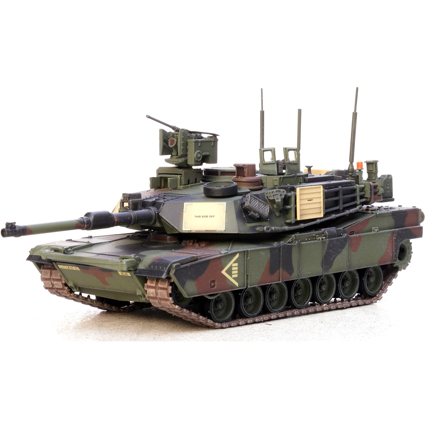 M1A2主战坦克SEPV2完成品模型图片