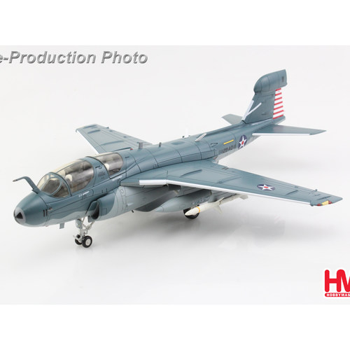 美国EA-6B电子干扰机完成品模型