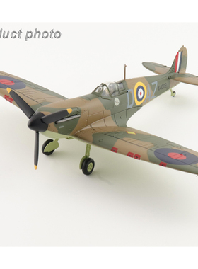 9月 HA7818 喷火战斗机MK.1a  Flt Lt P C Hughes,RAF 1940年