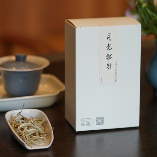 月光银针产自云南的清甜白茶