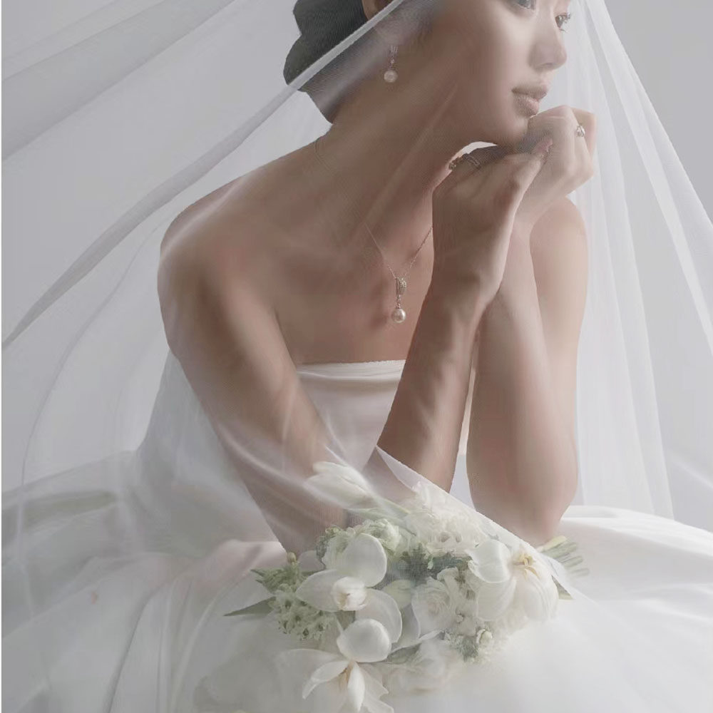 新娘结婚头纱抓纱造型白色香槟色百搭素纱领证登记影楼拍摄头纱
