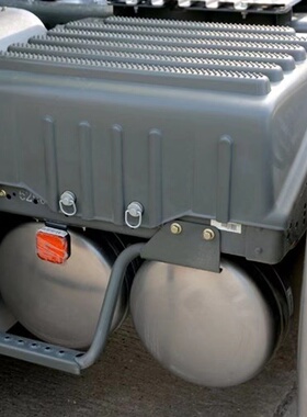 适用重汽豪沃T7H可踩踏电瓶盖汕德卡G7T5G电瓶箱蓄电池盖护罩壳子