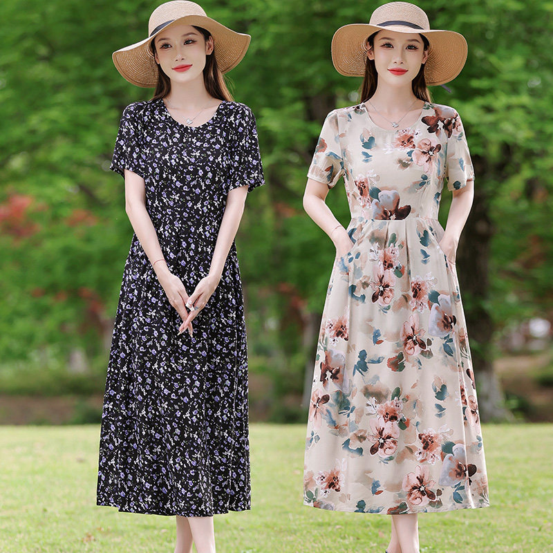 棉绸碎花连衣裙女士2026新款夏季时尚收腰显瘦妈妈短袖中长款裙子