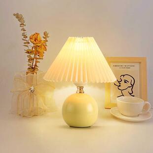 台灯百褶少女卧室小夜灯北欧网红ins装 饰陶瓷氛围感床头灯J167