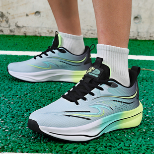 跑步鞋男款碳板竞速跑鞋春夏网面透气轻便运动鞋初中学生中考减震