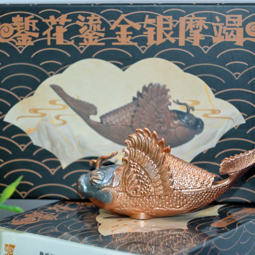 錾花鎏金银摩竭立体冰箱贴树脂摆件广西博物馆文创