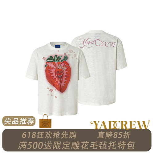YADcrew草莓烫钻合身短袖T恤