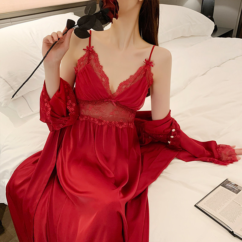 冰雪丝吊带睡裙女春夏新款长袖带胸垫睡袍纯欲性感家居服套装