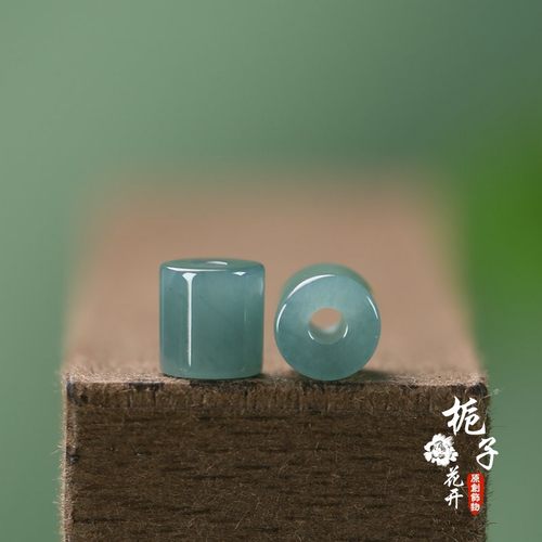 {蓝水翡翠A货}天然玉石管桶珠