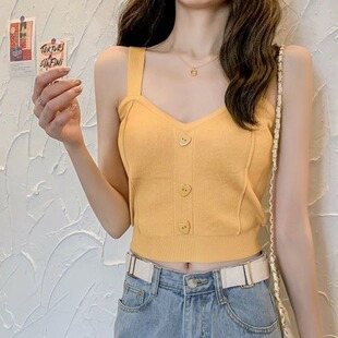 显瘦V领短款 修身 吊带背心 小心机爱心纽扣针织上衣胖妹妹大码 夏季