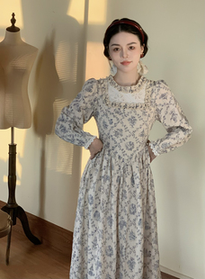 【现货】《古堡少女》法式宫廷碎花连衣裙长袖修身显瘦印花
