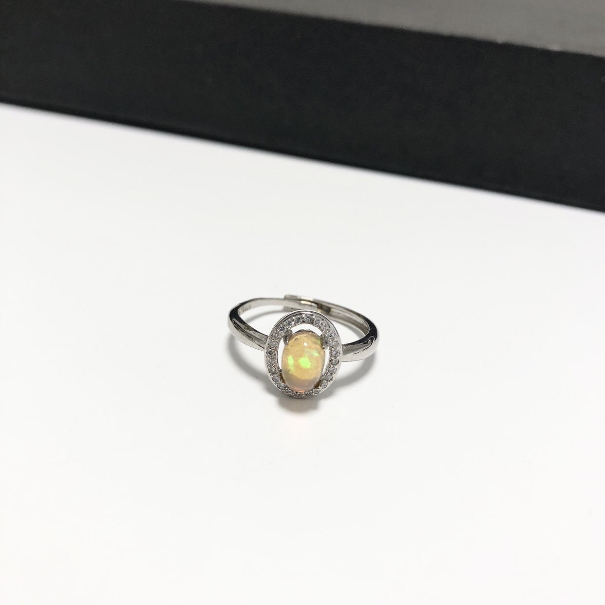 G90# 天然炫彩欧泊宝石戒指11*9.5mm S925银开口戒托