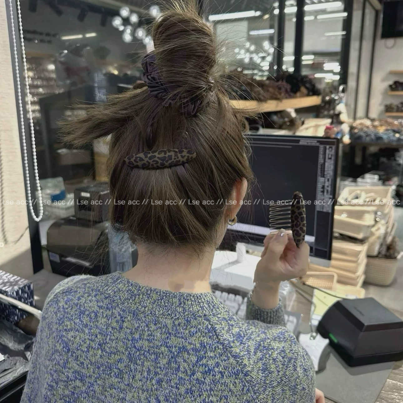 后脑勺碎发插梳秋冬无痕实用发夹