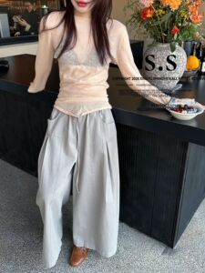 S-SHE57012春季新款欧货慵懒抽绳松紧腰中缝拼接麻料阔腿弯刀裤女