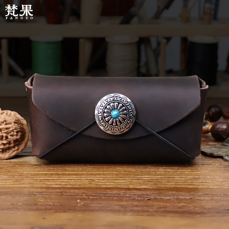 手工牛皮复古核桃收纳包图片