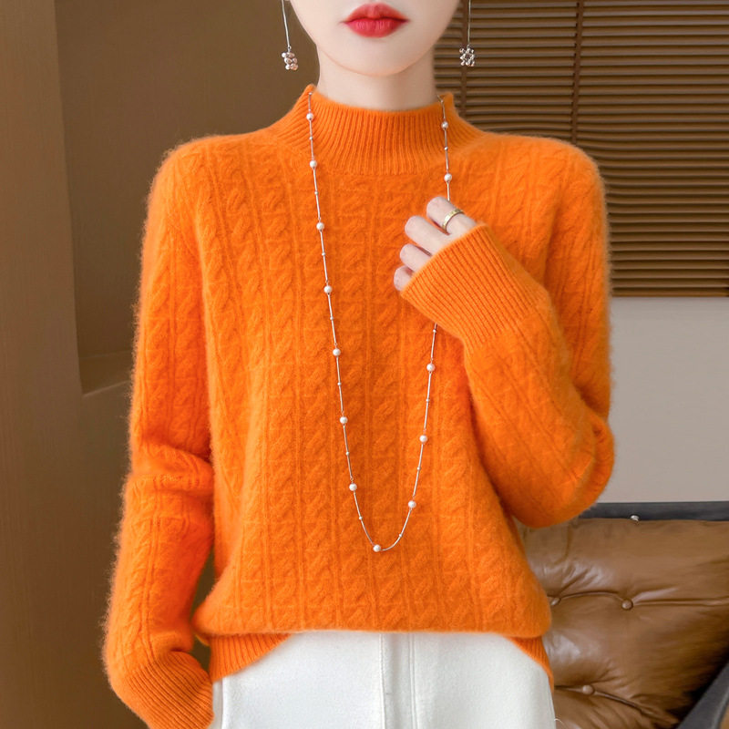 内搭高级感绞花半高领毛衫2025秋冬新款针织打底衫毛衣女百搭上衣