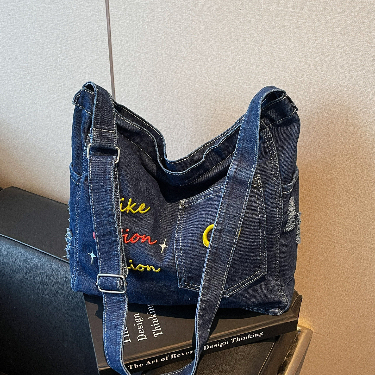 学生上课通勤托特包包女式2026新款休闲牛仔布单肩包大容量水桶包,箱包皮具/热销女包/男包,通用款女包,淘宝优惠券,粉丝福利购,淘宝优惠卷