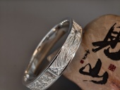 足银9999 手工錾刻实心平条浮雕梅兰竹菊手镯纯银手镯