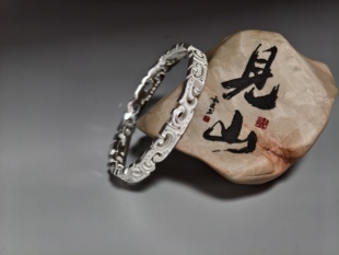 原创设计中国风实心镂空浮雕青铜龙纹银镯纯银手镯 足银9999