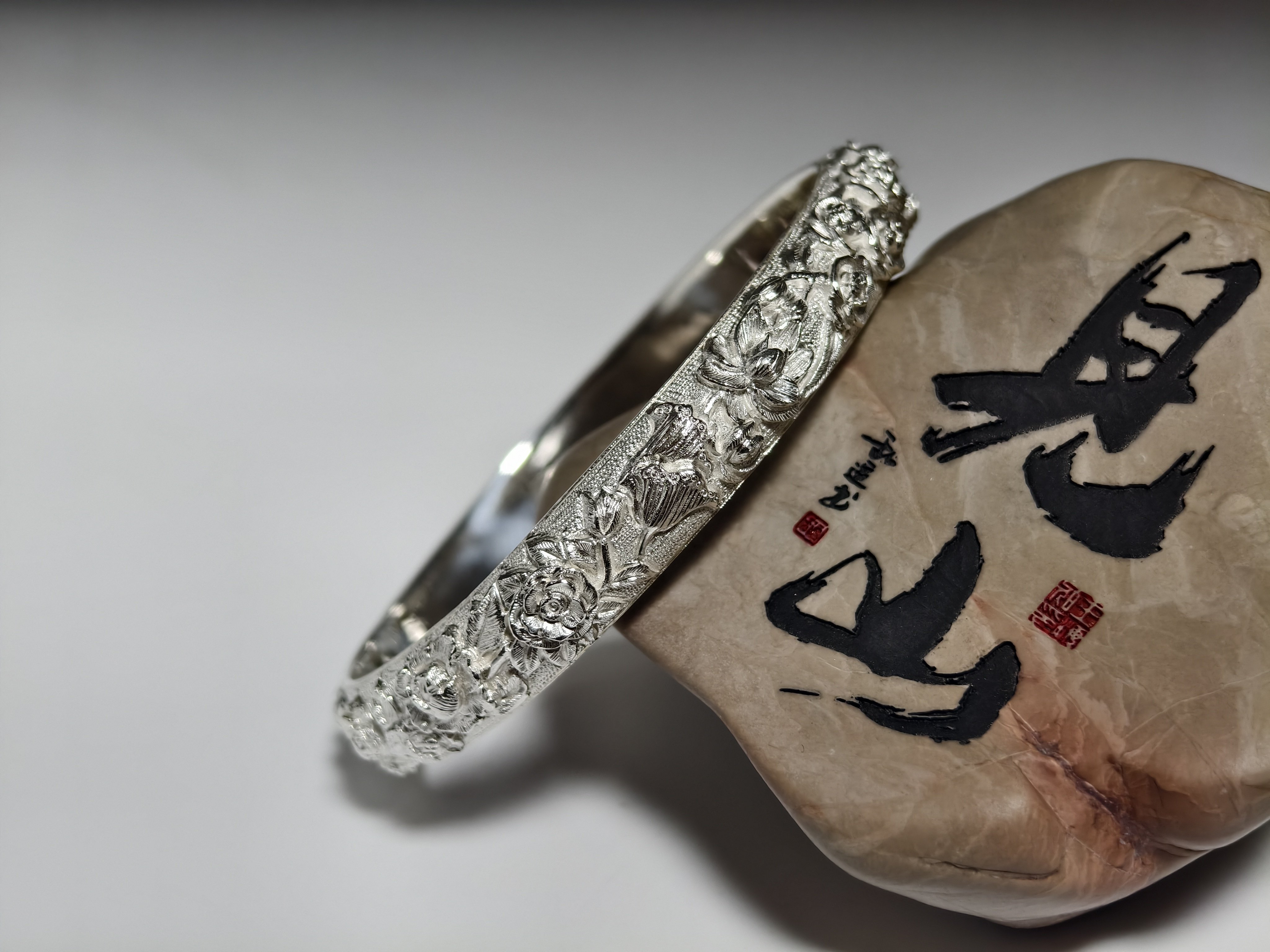 【足银9999】百年久诚原创錾刻浮雕十二花神银镯