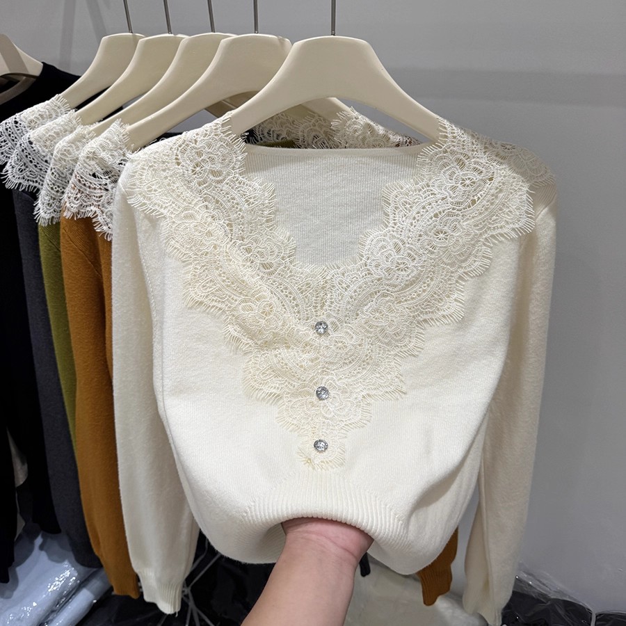 纯欲风蕾丝拼接长袖针织衫女