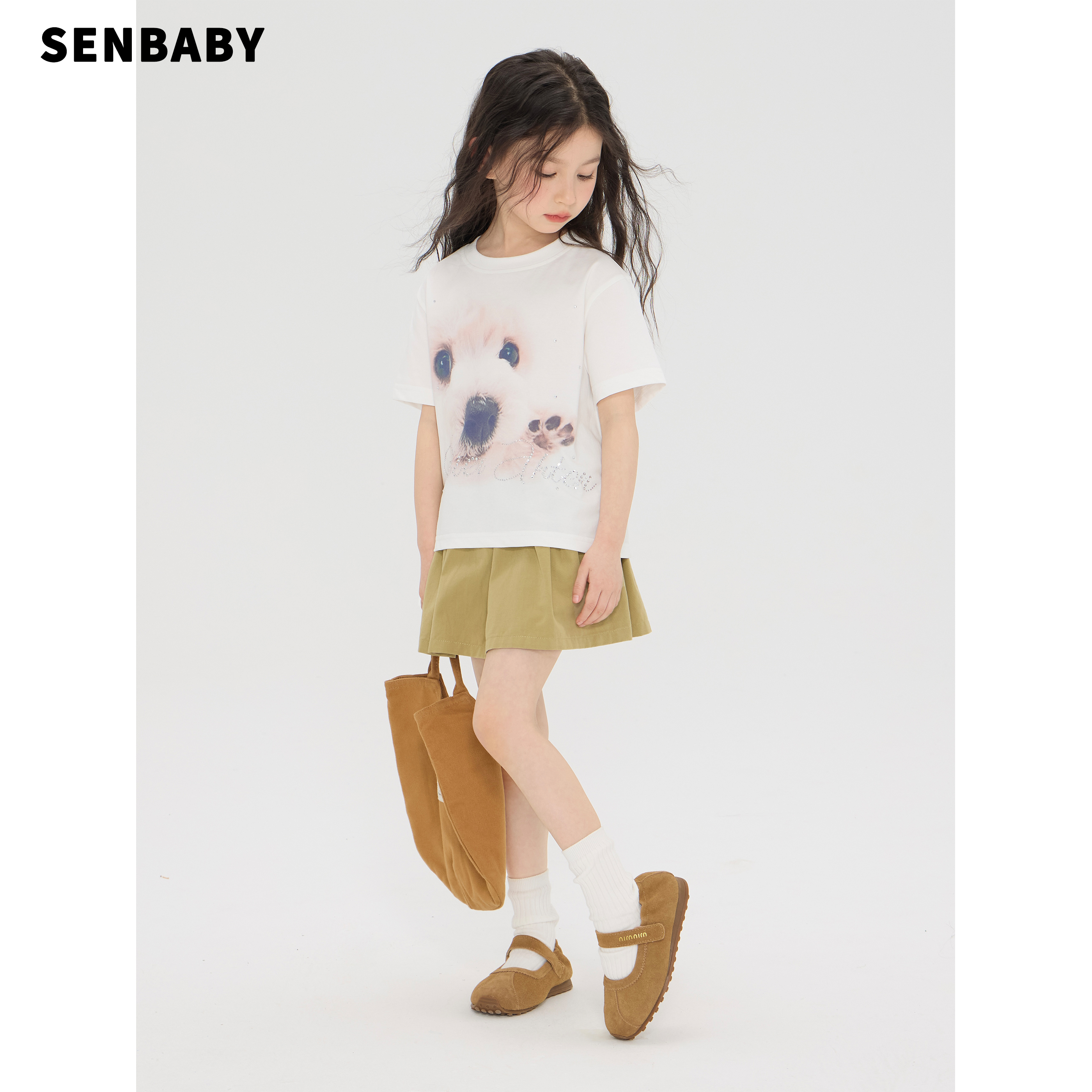 senbaby童装女童夏季套装烫钻小狗T恤配卡其半身裙(防走光)两件套