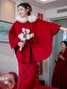 新中式高级感2026新款年轻款订婚礼服新娘红色毛呢大衣敬酒服回门
