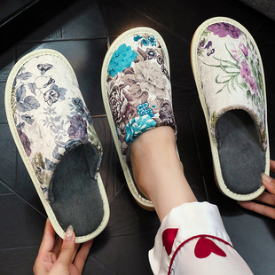冰花面料女士居家棉拖鞋防滑家用冬室内木地板加厚雪皮熊中式复古