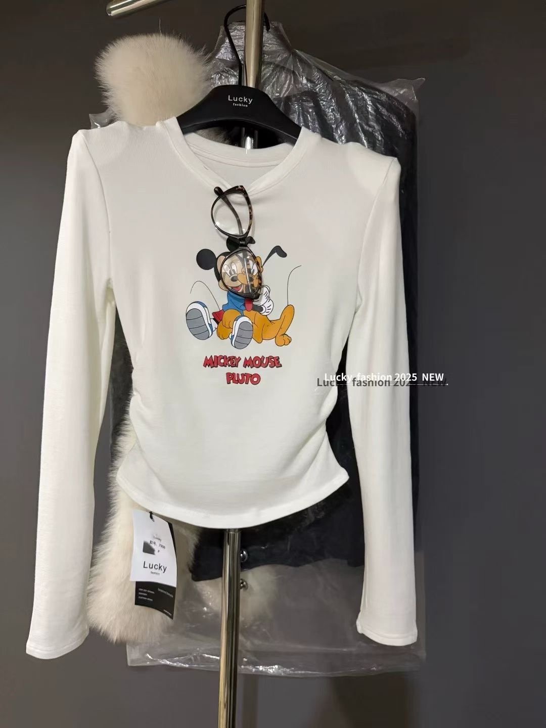 减龄印花磨毛打底T桖女