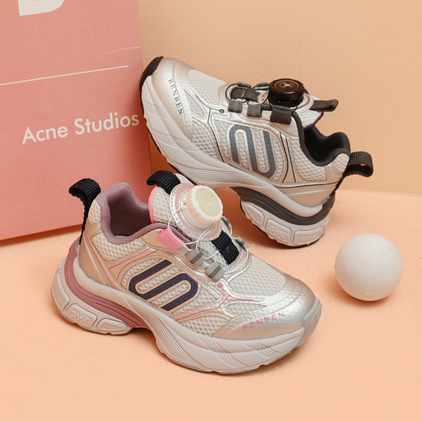 人本轻便透气运动休闲跑步鞋按钮