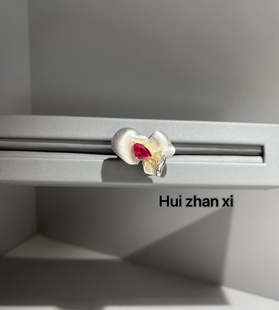 xi培育红宝花朵豪镶拉丝设计款 戒指 zhan Hui