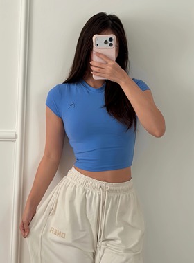 TTWOLVES超轻磨毛弹力棉BabyTee刺绣基础款短款女士运动短袖S33