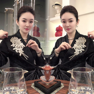 新中式国风重工立体刺绣V领衬衫女2026春季新款气质百搭显瘦上衣