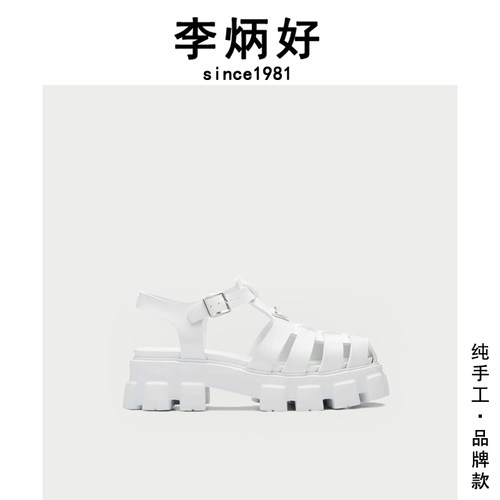 URBANRFVIVO罗马白色凉鞋