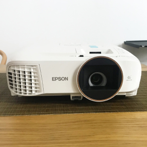 Epson/爱普生 ch-tw6250T /TW7000/TW5750/TZ2800/TW6280T家庭影院高清投影机