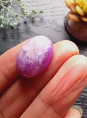 粉紫色系~玉化小舒裸石一枚