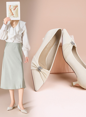2025年秋季新款仙女风细跟褶皱高跟鞋子女尖头单鞋香香莉鞋030600