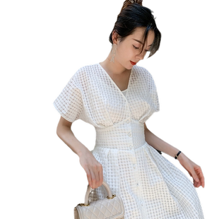 法式复古提花收腰显瘦中袖连衣裙春夏女2024新款v领过膝A字连衣裙