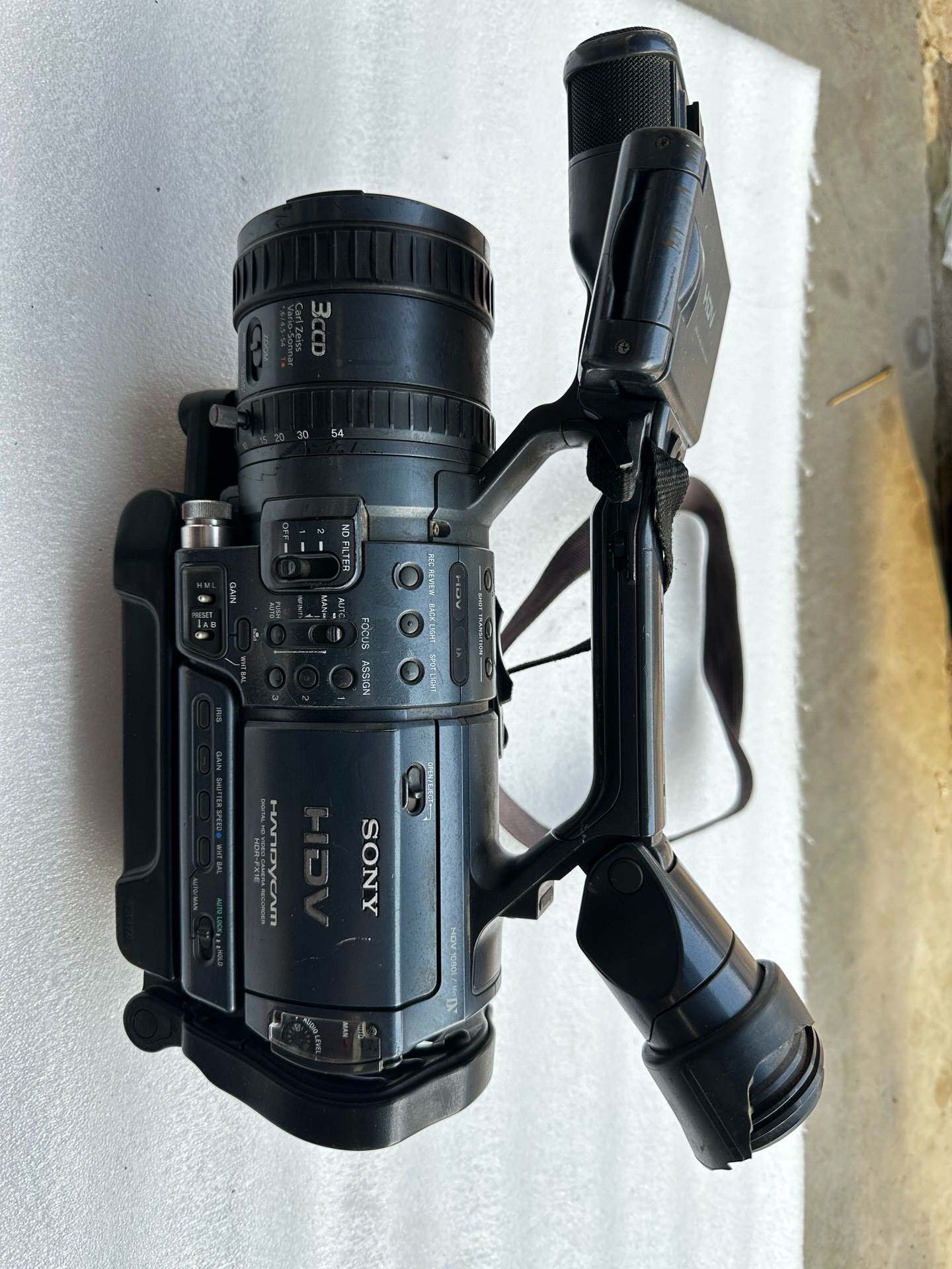 议价索尼hdr-fx1e,实拍图成色,没有电源,裸机,不包好坏.