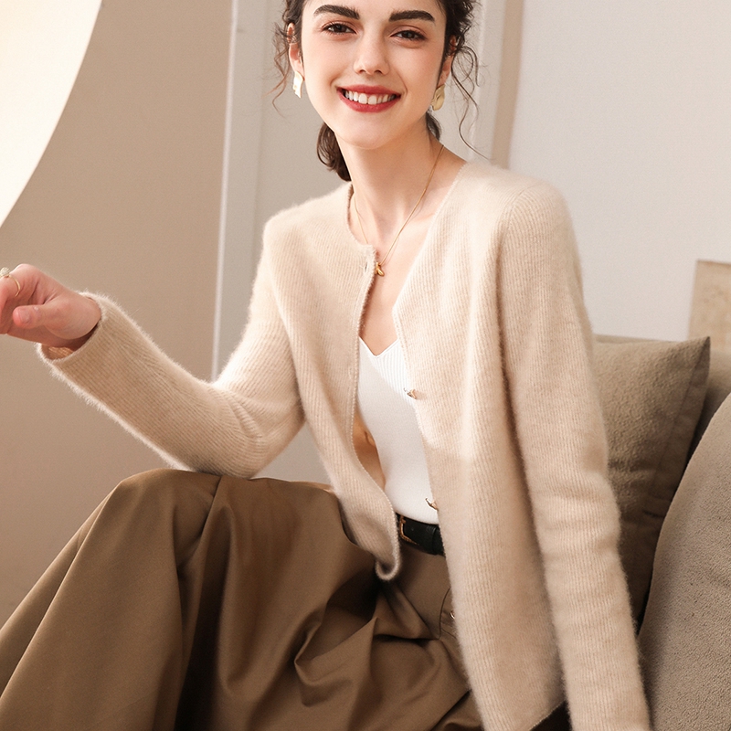 100%山羊绒圆领纯色修身针织开衫